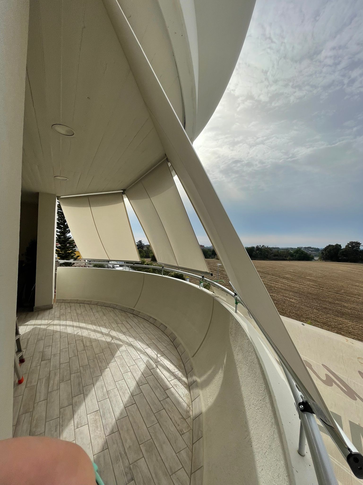 052ebb06-5ae3-472c-9ece-62d25932181c