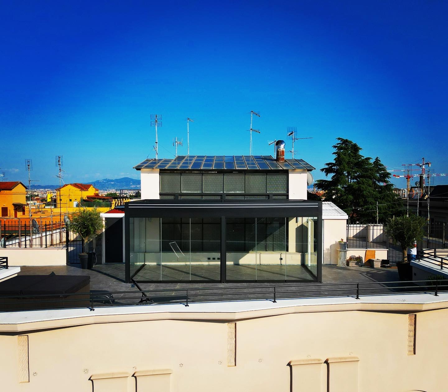 1 – pergotenda COVER vista frontale