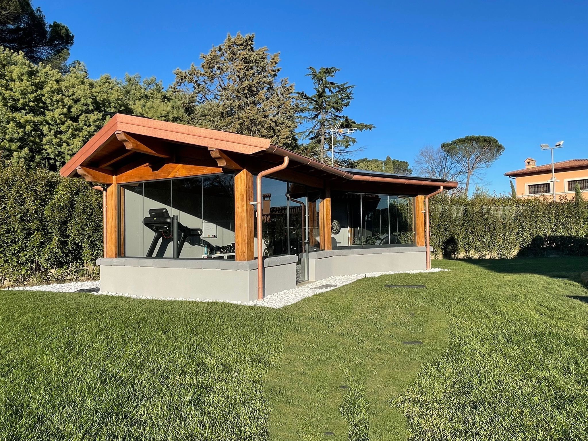 54378698-43c4-4841-a04b-d597fd83c823