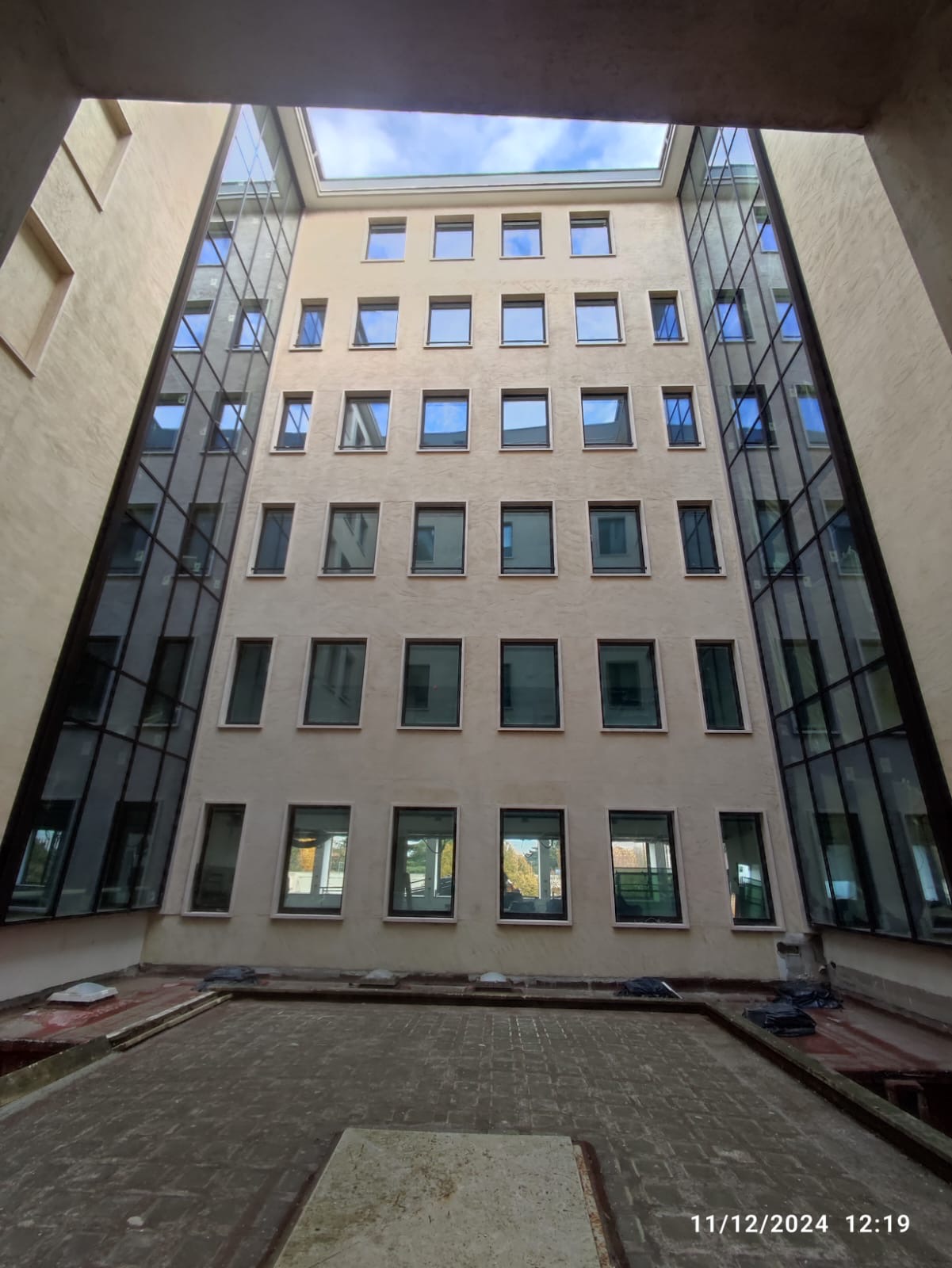 8973acf8-1f58-4eb6-b64a-d40fdfc46d3e