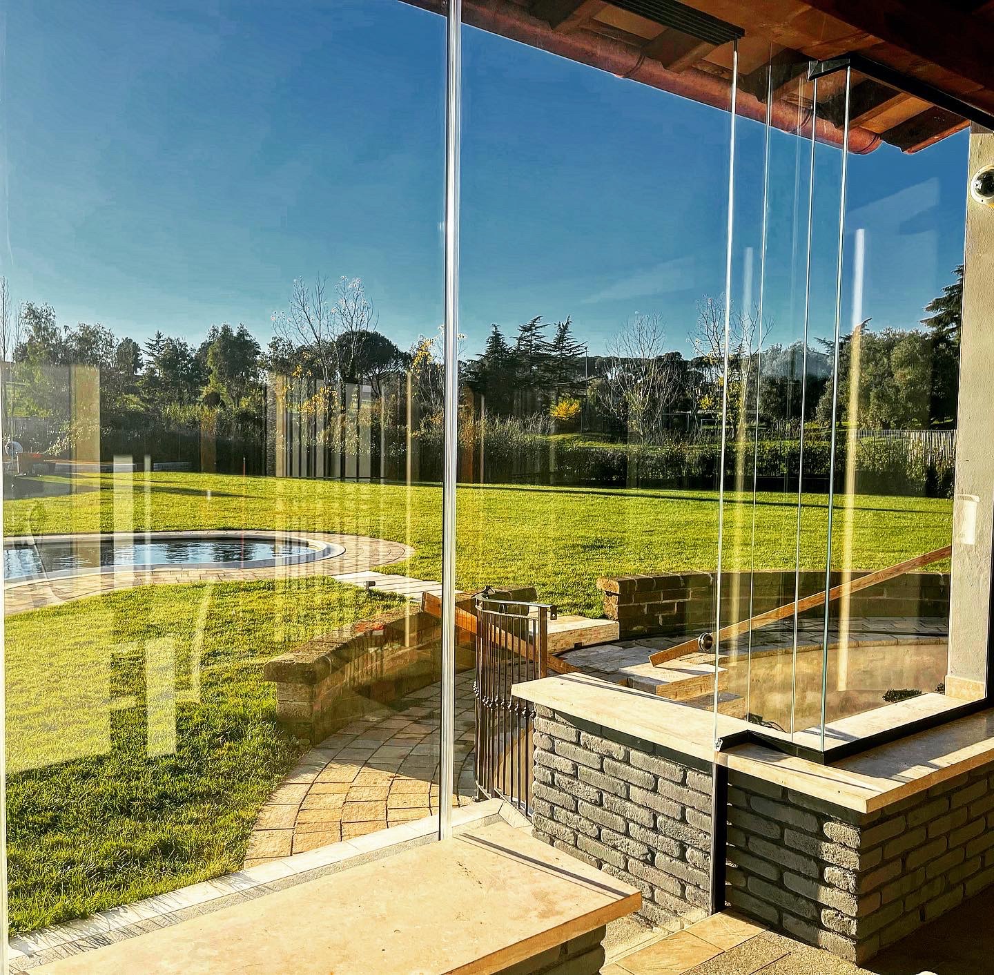 ED6C2C99-BC2B-411A-860F-54E50E4DBB6C