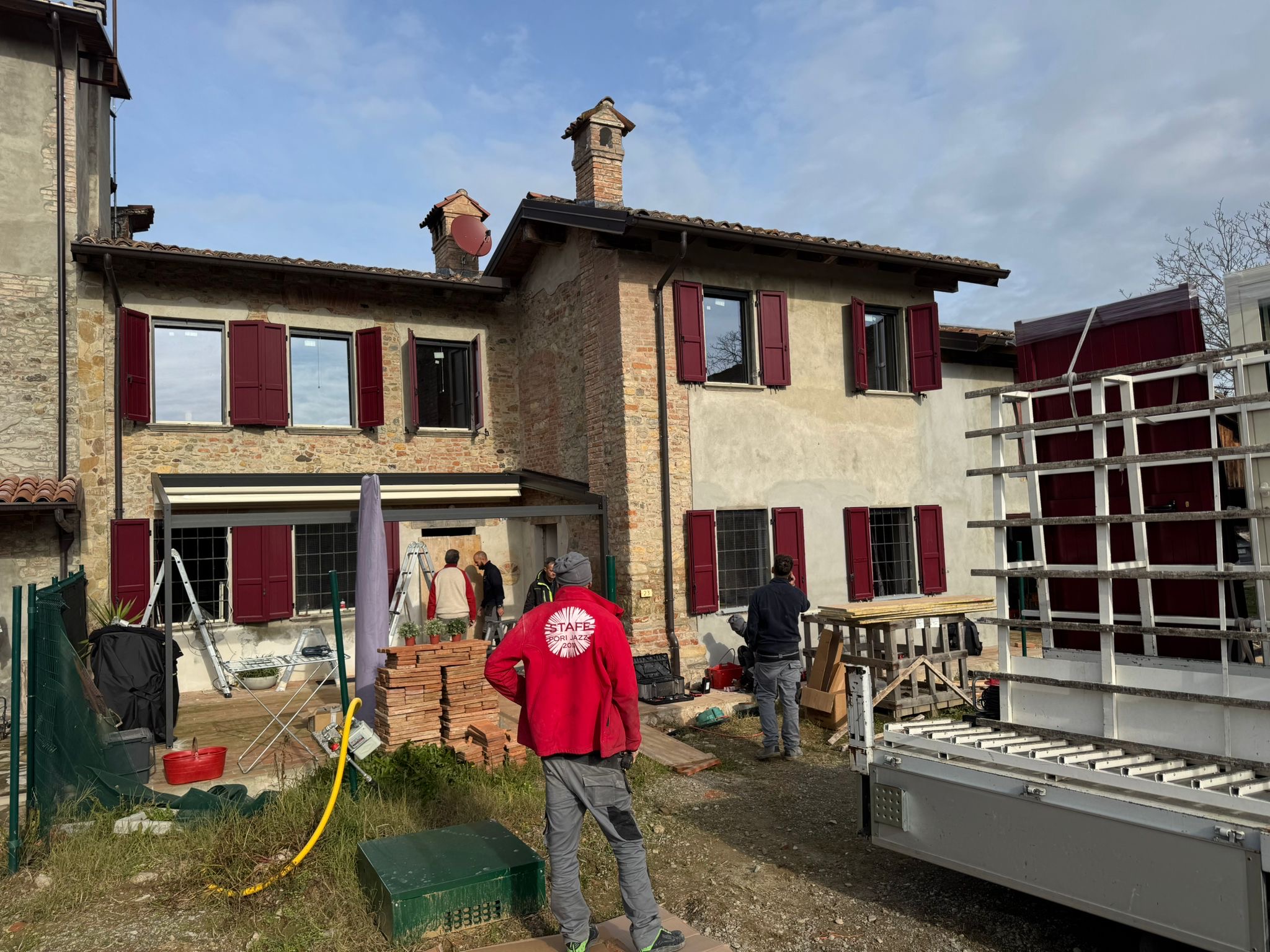 b3c28e5b-f4c2-4085-a81b-ea572aec254f